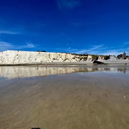 A 50m Reves Ensables Les Bains De Апартаменты *