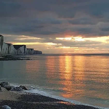 A 50m Reves Ensables Les Bains De * Mers-les-Bains