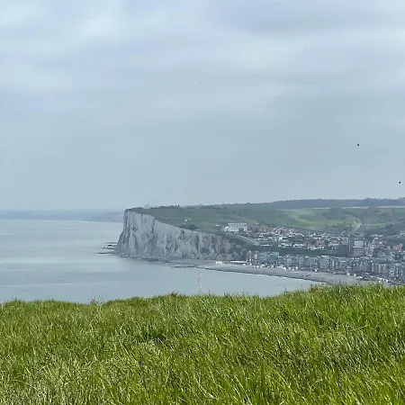 A 50m Reves Ensables Les Bains De
